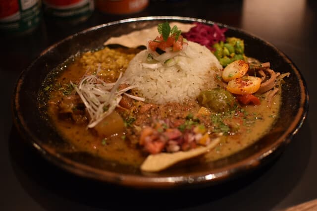 Sosaku Curry MANOS: Kreatives japanisches Spice Curry