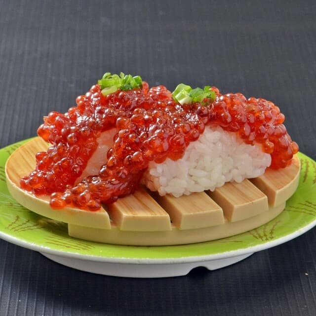 Nemuro Hanamaru JR tawaa sutera pureisu ten: Kaiten-Sushi aus Hokkaido
