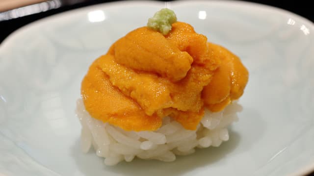 Sushi Minato: Hokkaido-Meeresfrüchte im Edo-Stil