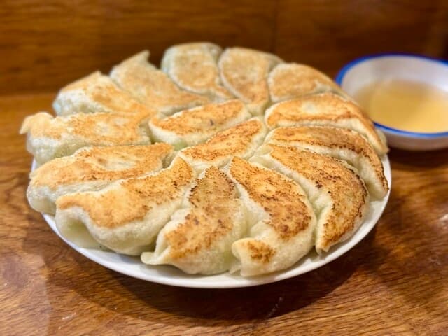 Kirin: Handgemachte Gyoza und chinesische Gerichte