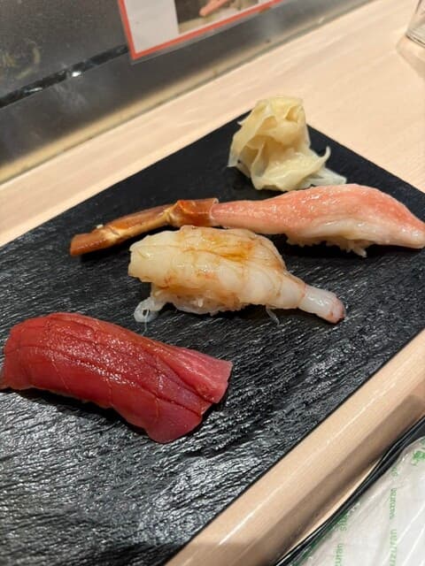 Sapporo Uogashi 57 Ban Sushi: Steh-Sushi-Bar am Flughafen
