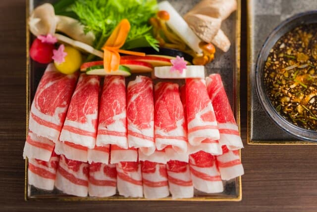 Dosan Youniku Kappou Lamb Pirika: Hokkaido-Lamm nach Kappo-Art