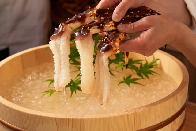 Canigene Kita no Hanare: Privates Kaiseki mit lebender Krabbe