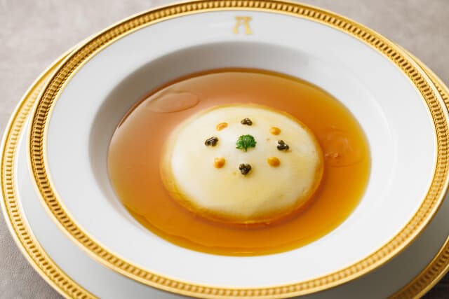 APICIUS: Klassische französische Grand-Maison-Küche