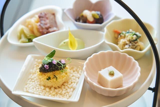 The Imperial Viking Sal: Japans erstes Buffet-Restaurant