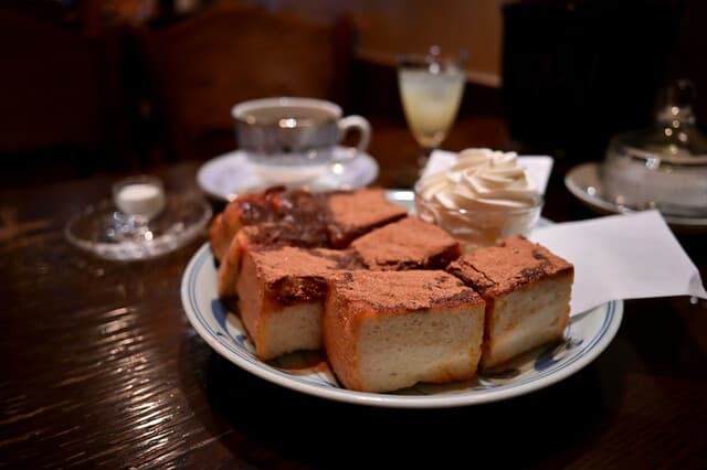Takayama Coffee: klassisches Kissaten mit dunkler Röstung
