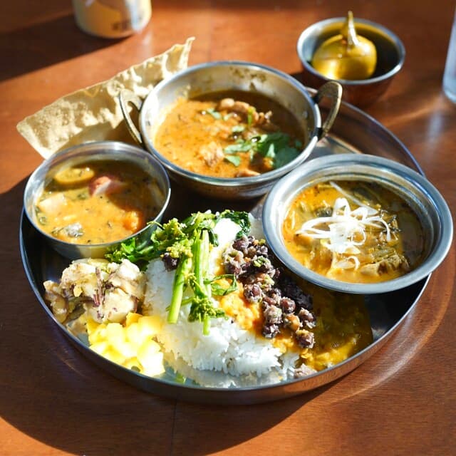 BLOCK HOUSE Suiyou Curry: kreatives Curry nur mittwochs