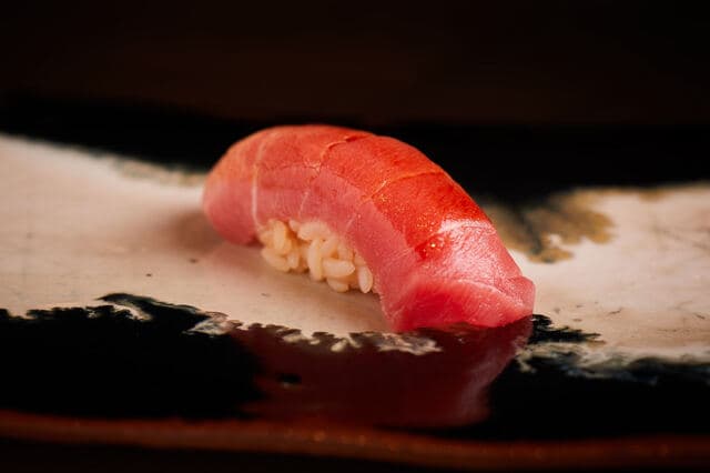 Sushi Ryujiro: Edomae-Sushi mit markanter Essignote