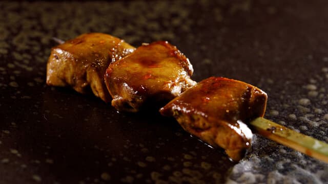 YAKITORI Moe es: Yakitori mit französischem Einfluss