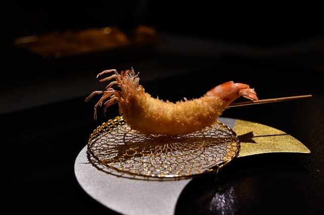 Kushiage Pyon: Kreative frittierte Spieße