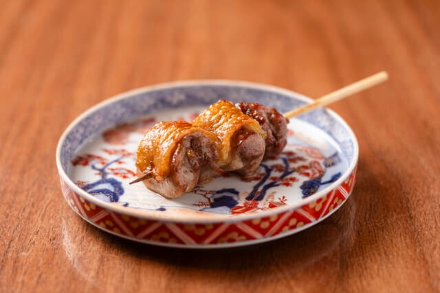 Maki Tori Shin Kobe: Über Hartholzfeuer gegrilltes Yakitori