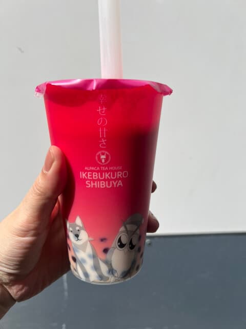 ALPACA TEA HOUSE Shibuya: frischer Früchte- und Bubble-Tea