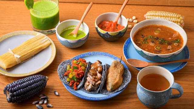Los Tacos Azules Ebisu: handgemachte Tacos mit selbst gemahlenem Mais