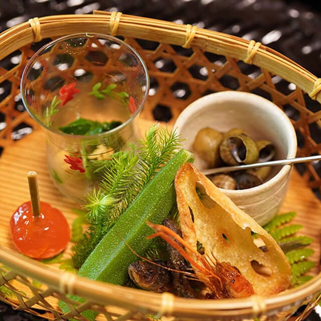 Miyamaso: Tsumikusa-Kaiseki in den Bergen von Kyoto