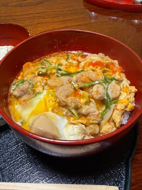 Mizudaki Manjiro: Mizutaki aus Kyoto und sommerliches Oyakodon