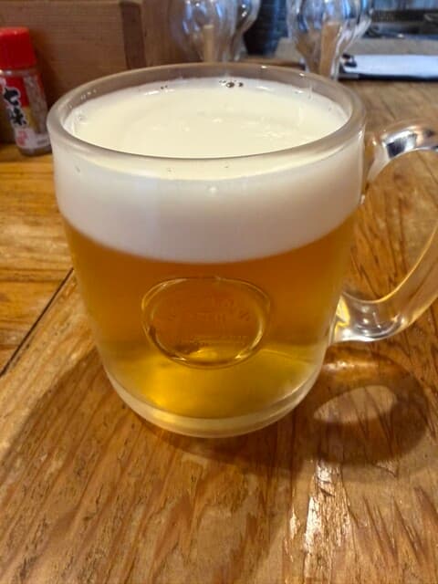 Sakaba Ikura Mokuzai: Steh-Izakaya im Holzlager