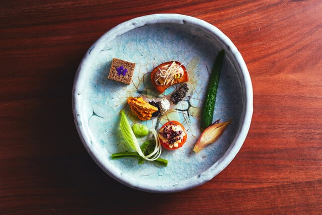 Shinmonzen Yonemura: kreatives Omakase am Tresen in Kyoto