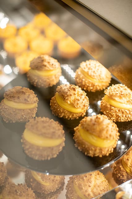 Creme de la Creme Kyoto honten: Windbeutel auf Pâtisserie-Niveau