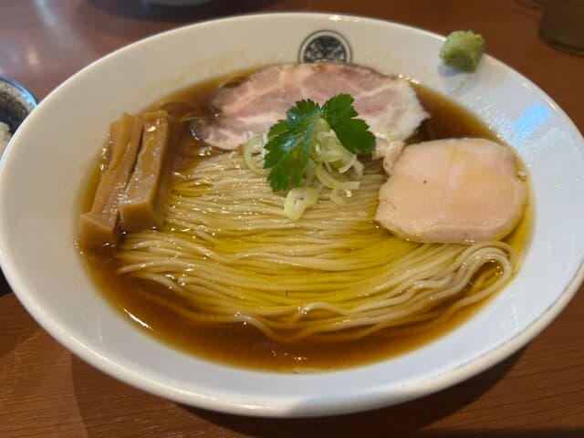 Ramen Touhichi: raffinierter Ramen auf Hühnerbrühe-Basis