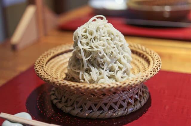 Soba Takama: meisterhafte handgemachte Soba-Nudeln