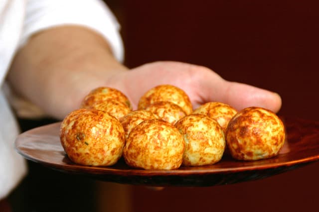 Takoriki: raffinierte Dashi-Takoyaki und Wein