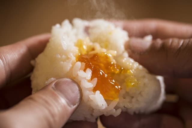 Onigiri Ryu: Onigiri und Oden im Izakaya-Stil