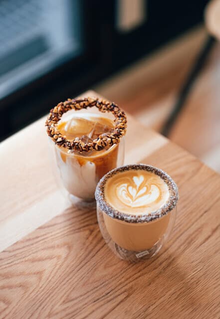 SOT COFFEE ROASTER: Spezialitätenkaffee und Käsekuchen
