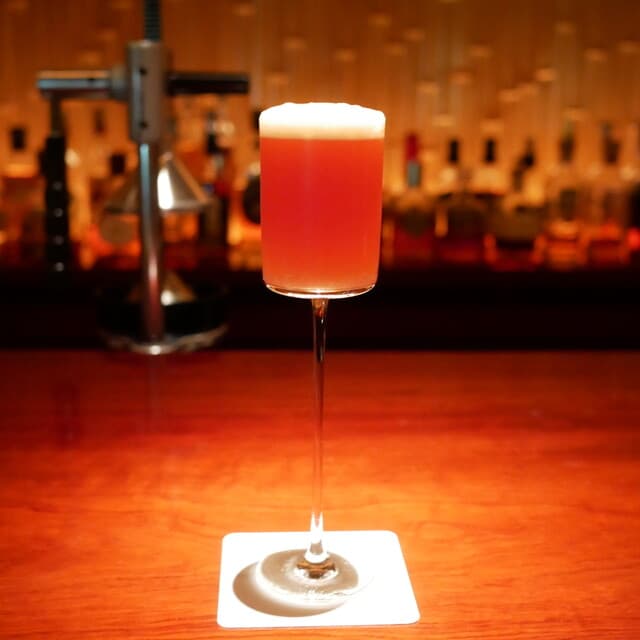 Bar Le Salon: gefeierte Fruchtcocktails in Kobe