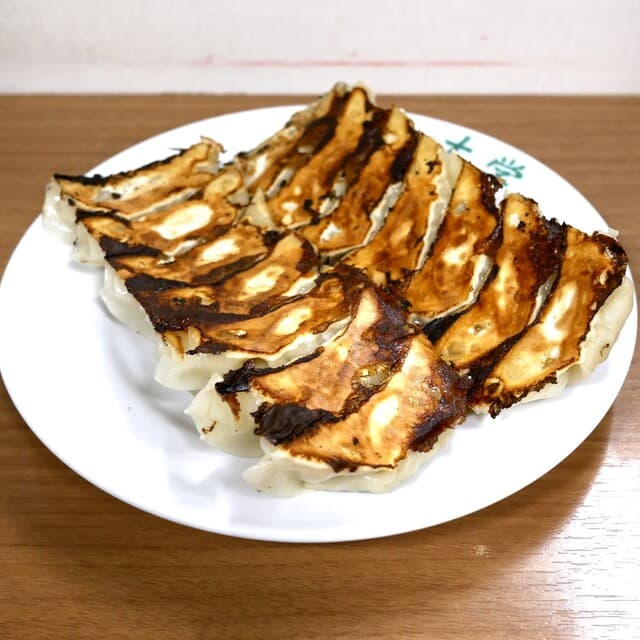 Gyoza Daigaku: Klassische Kobe-Gyoza mit Miso-Sauce