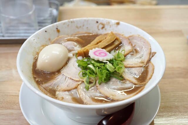 Butanohoshi: ultra-kräftiger Tonkotsu-Ramen