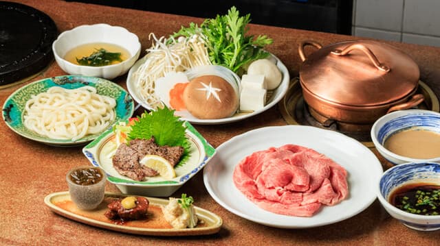 Shabushabu Kanoko: Shabu-Shabu mit seltenem Ikoma-Rind