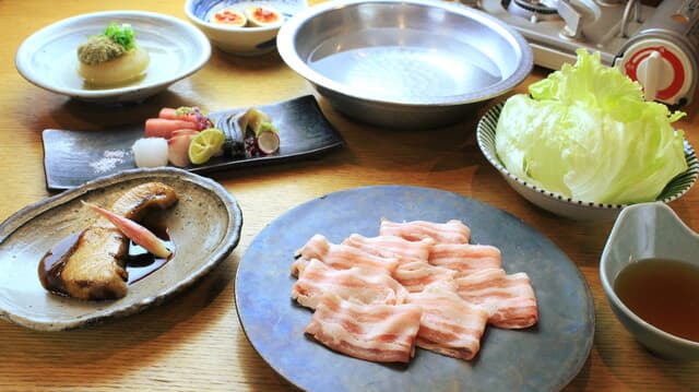 Sugino Azabujuban Shin oomiya ten: Gehobene Izakaya-Küche