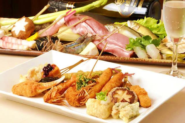 Kushi Zukushi: raffinierte Kushiage-Menüs