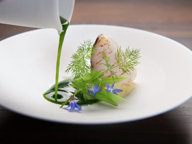 Akordu: Moderne baskische Küche mit Nara-Terroir