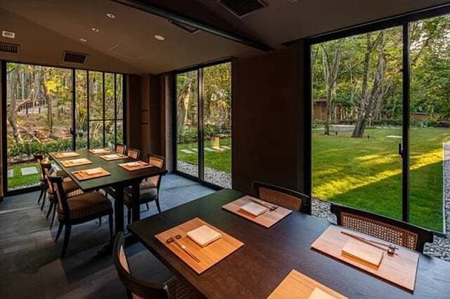 Japanese cuisine Tekisui: Private Speiseräume mit Gartenblick