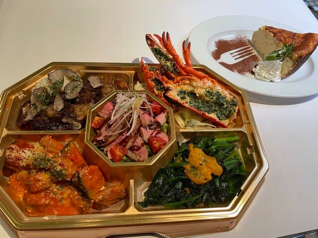 Rojiura no Tapas Ishioka: spanische Tapas und neapolitanische Pizza