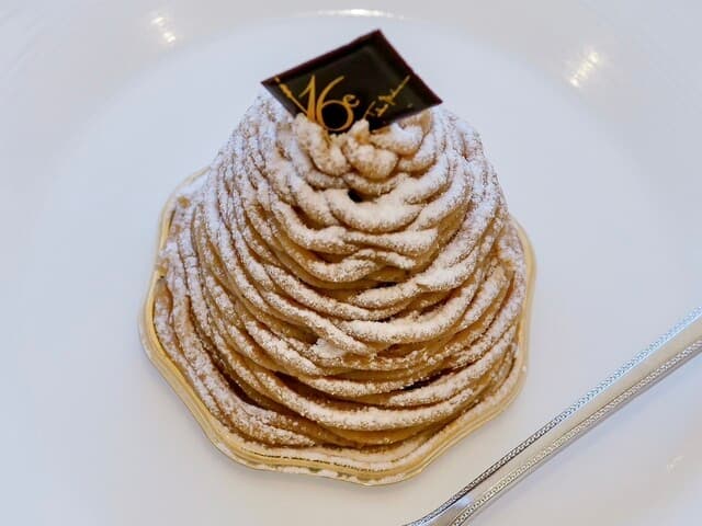 French Kashi 16 Ku: Berühmte Konditorei in Fukuoka