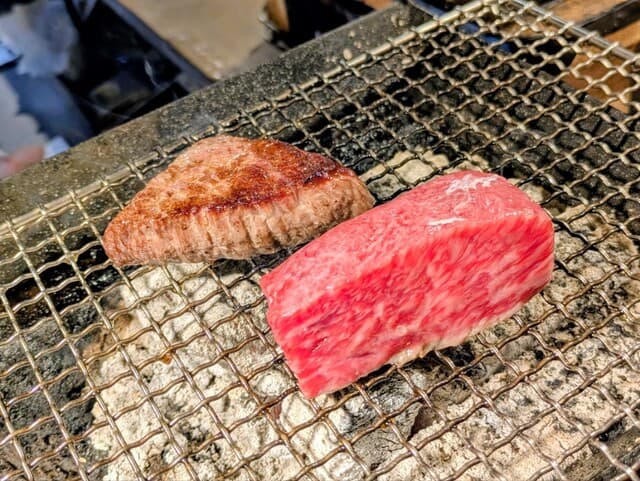 Niku no Kaminari Bashi: am Tresen gegrilltes Fleisch vom Experten