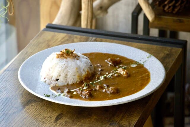 Sachia Beef Stroganoff: Ein Bœuf-Stroganoff-Spezialist