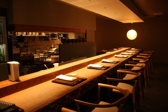Oryori Uchiyama: gehobene Izakaya-Küche am Tresen