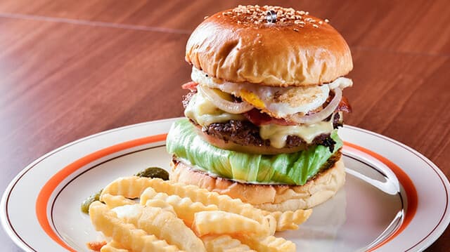 Hamburger Shop Tomiyoshi: kreative Craft-Burger