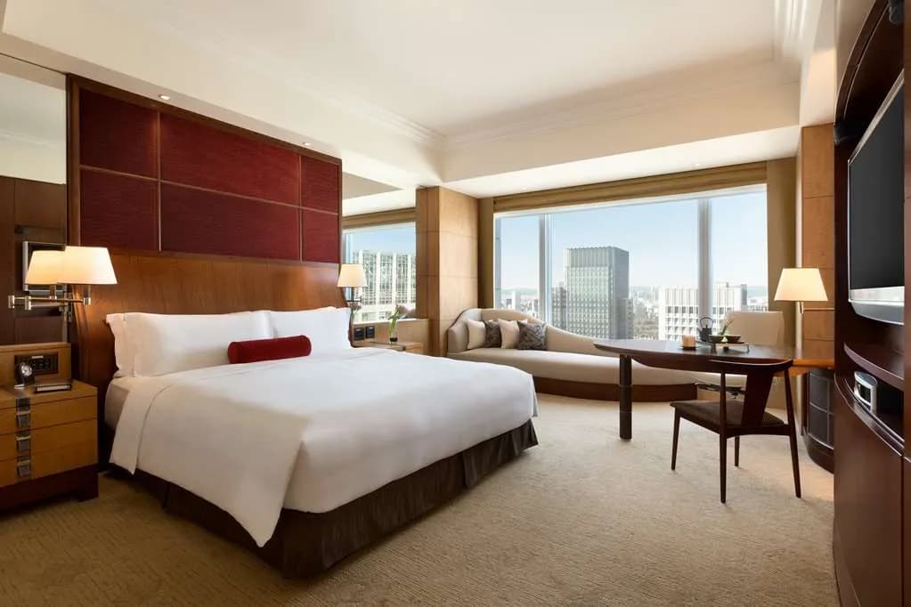 Shangri-La Tokyo - 3