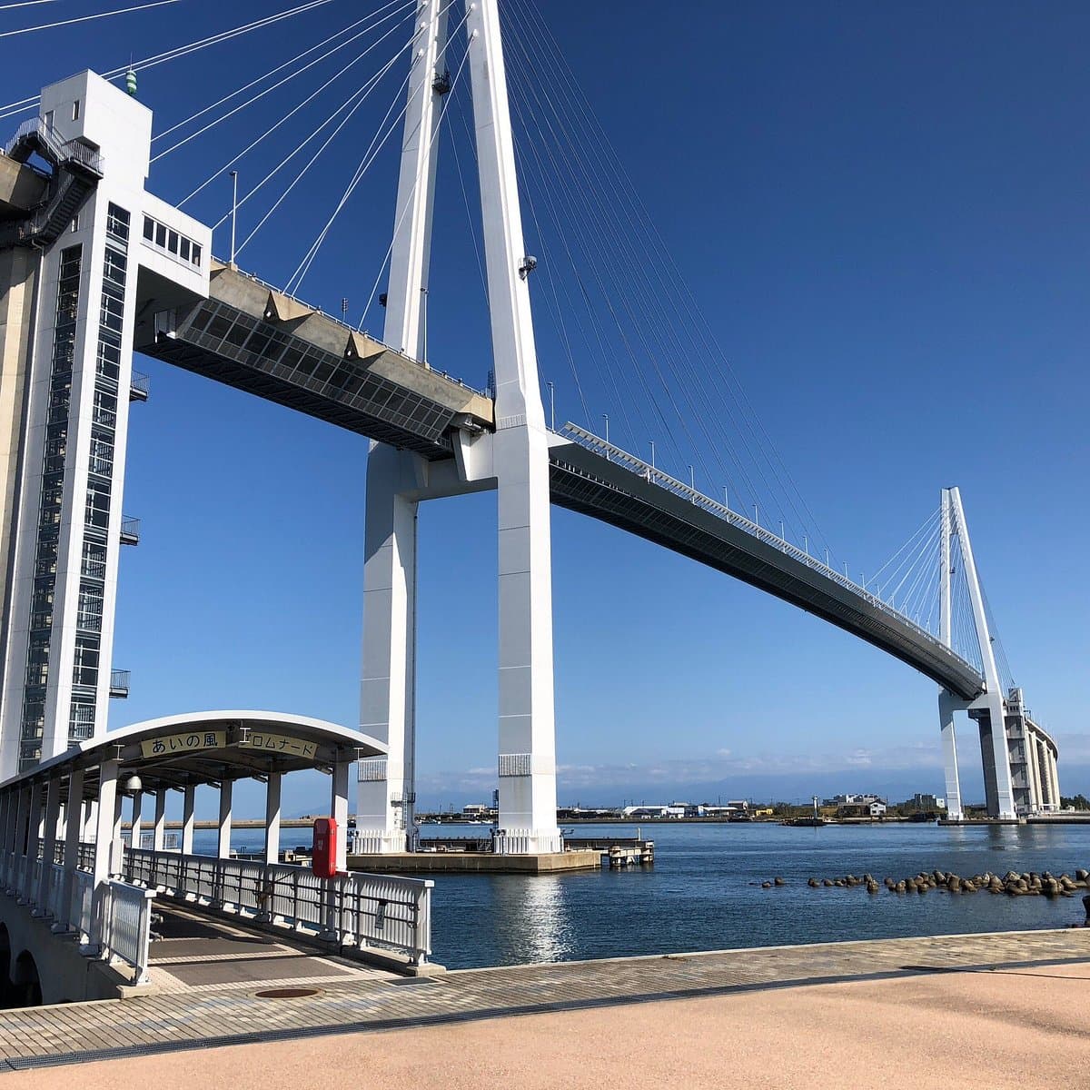 Shinminato Ohashi Brücke