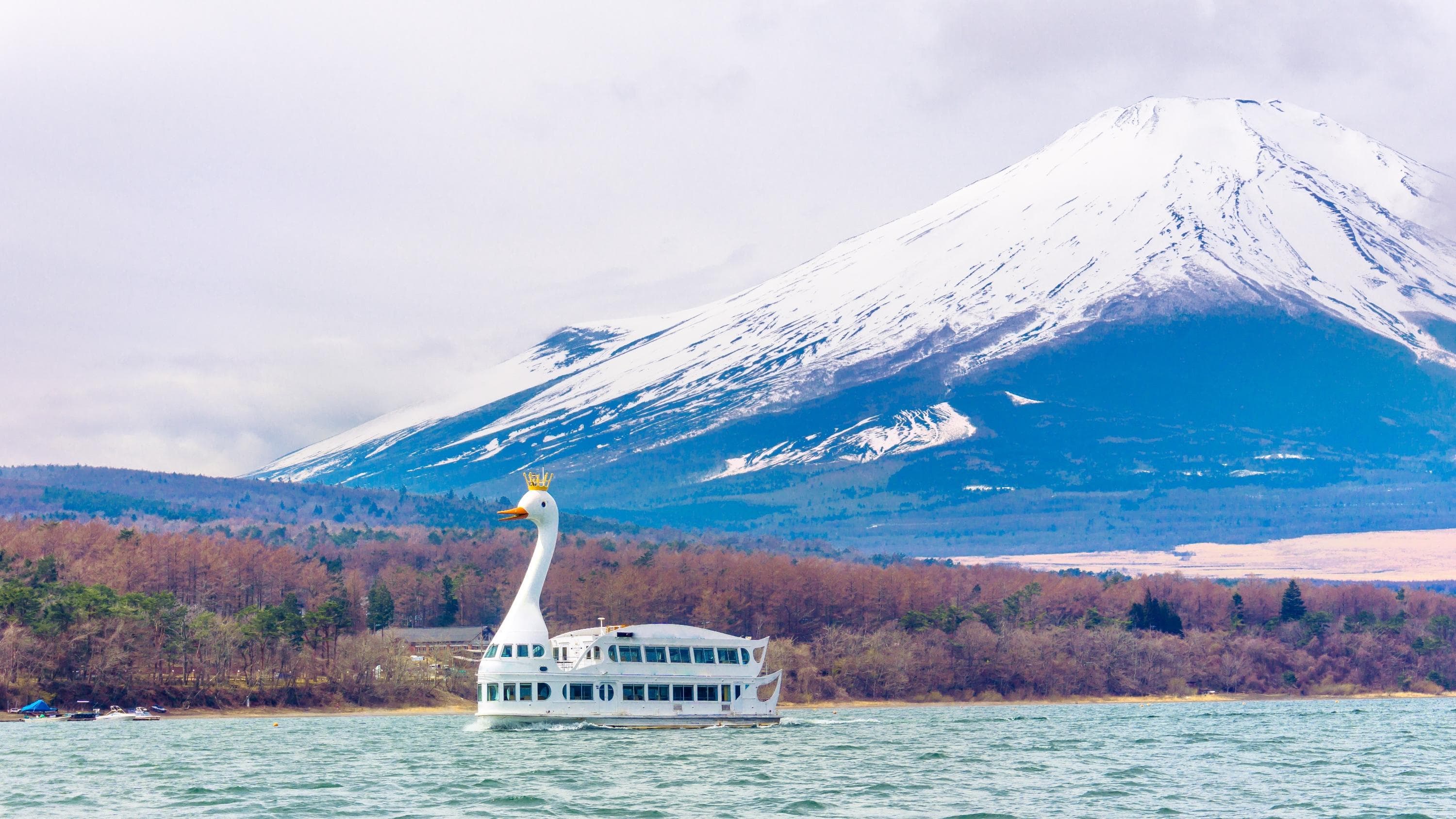 Yamanakako Touristenboot
