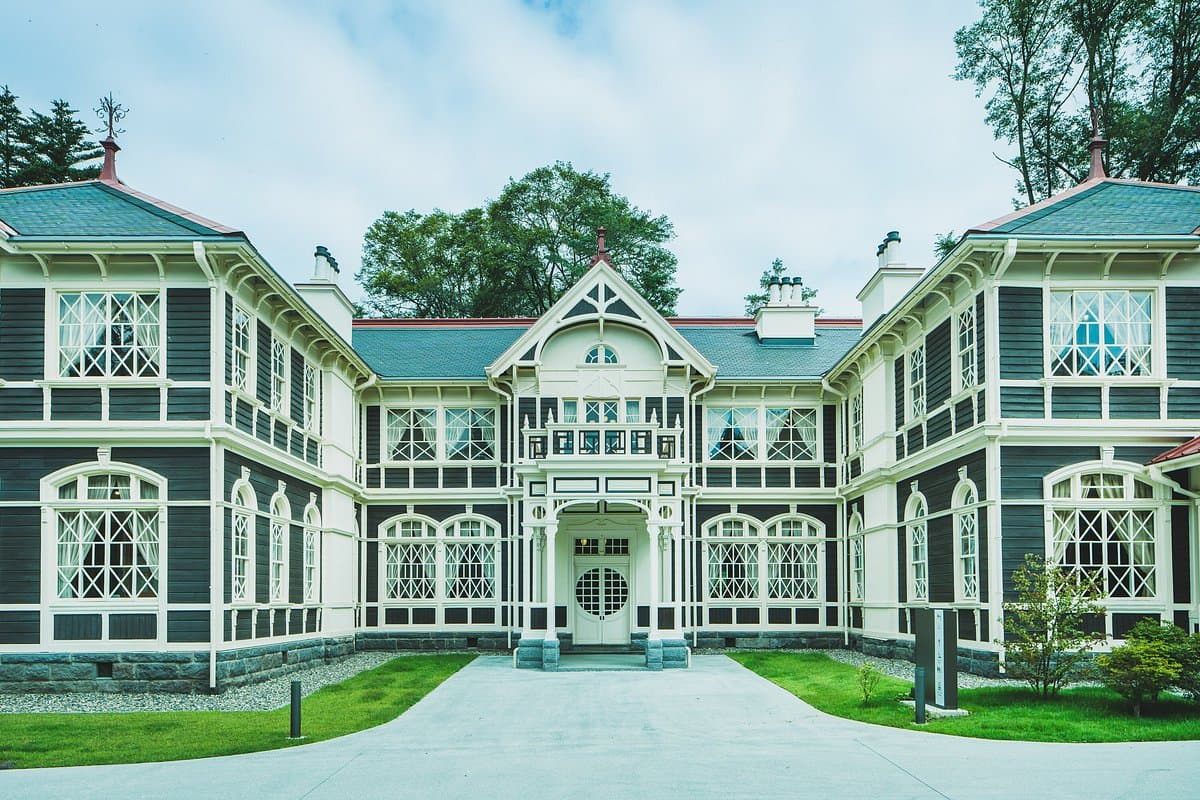 Ehemaliges Mikasa Hotel