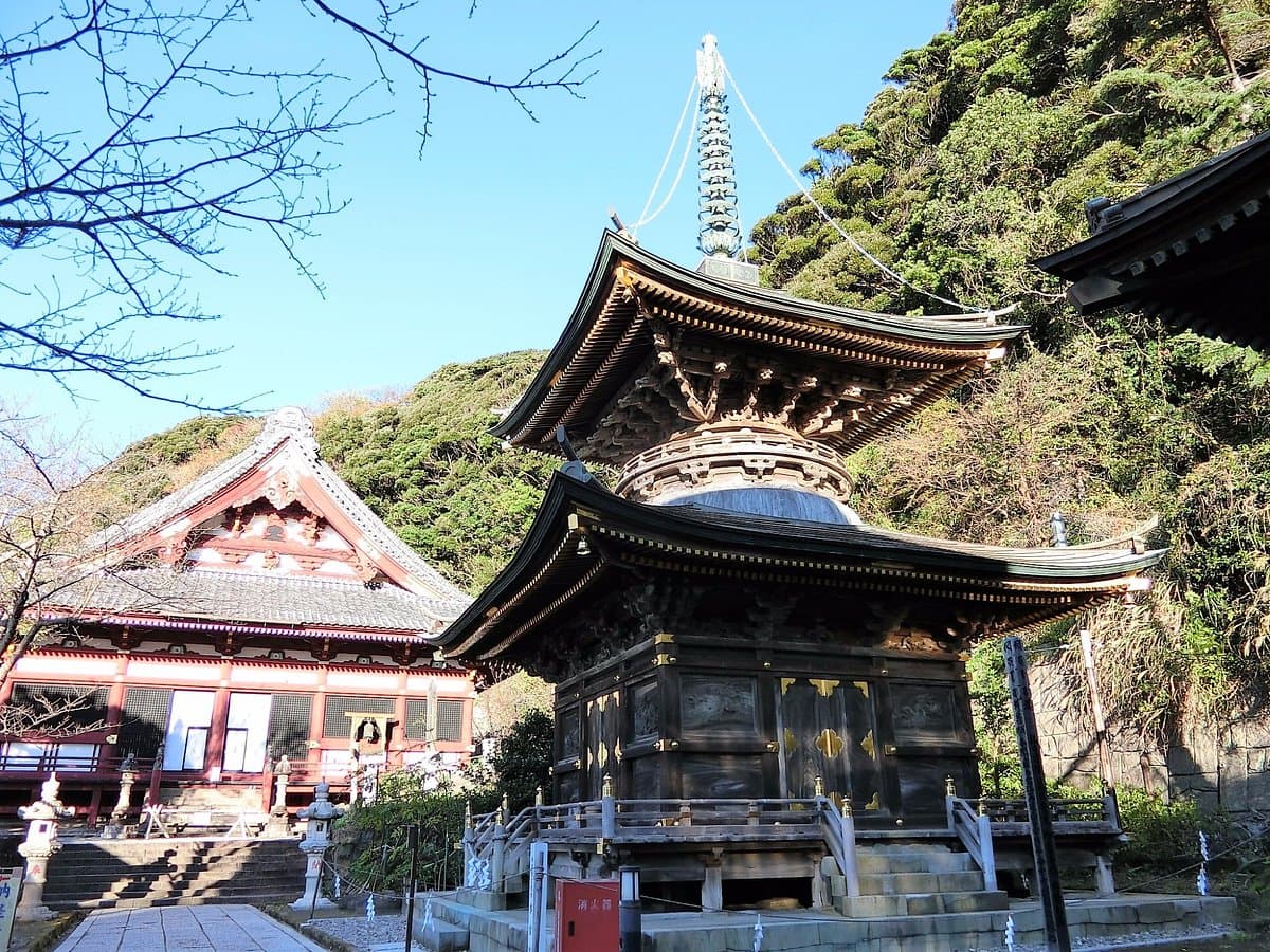 Nagoji-Tempel