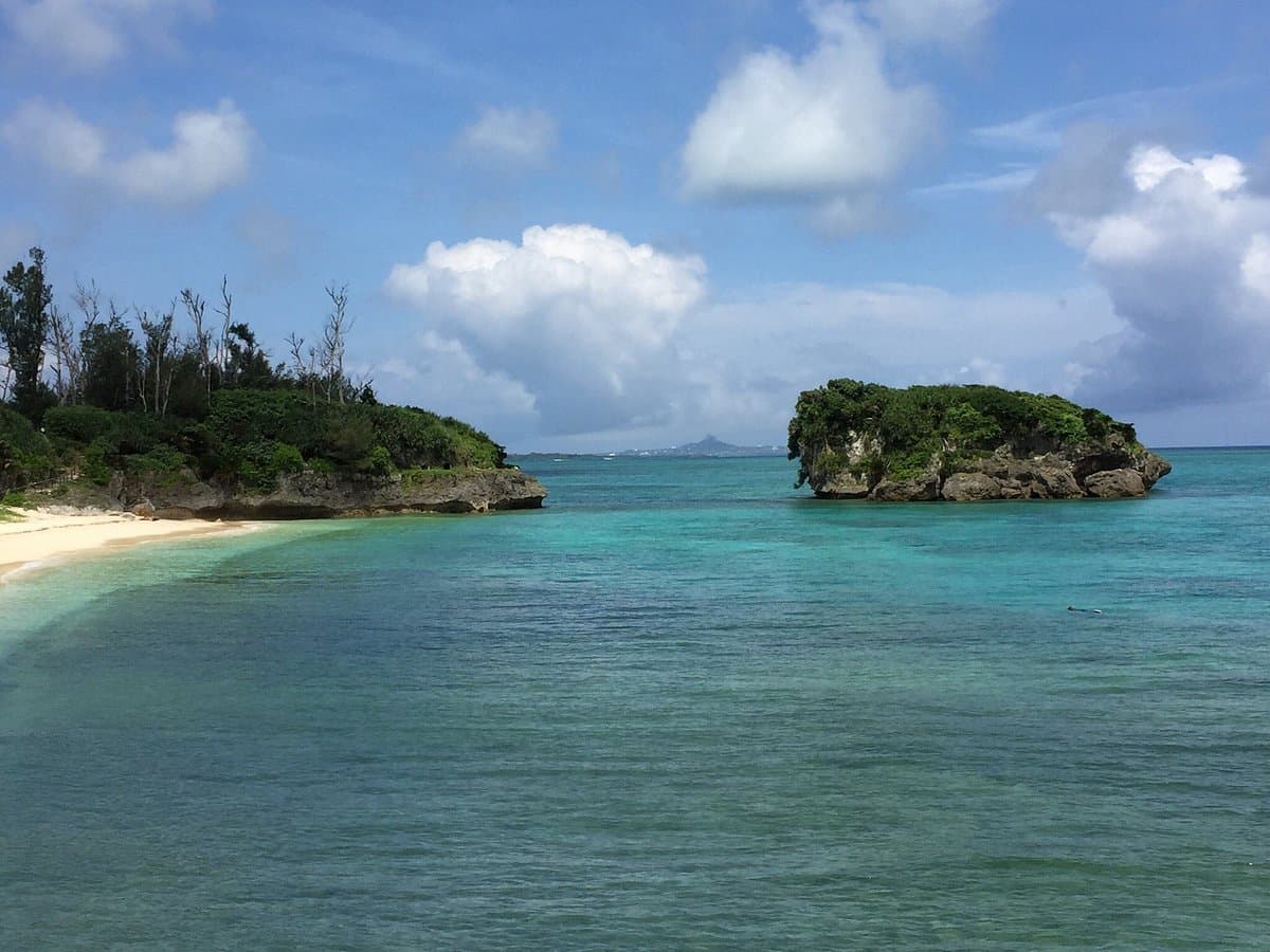 Akabaka Strand