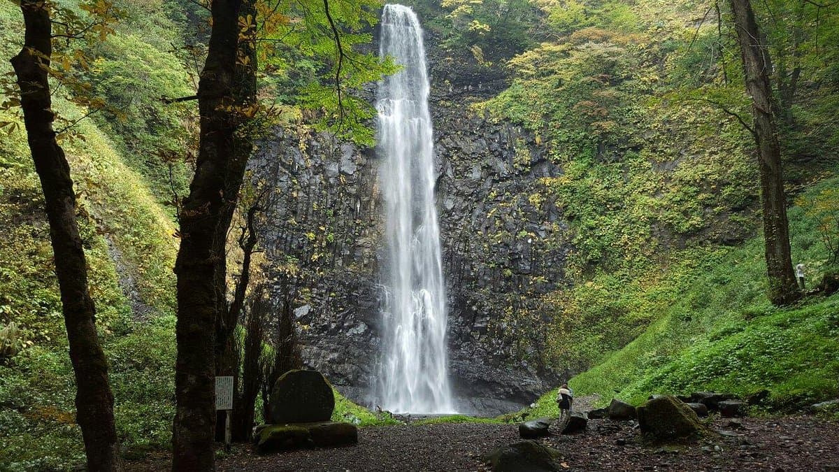 Tamasudare-Wasserfall