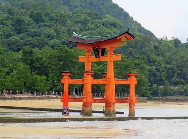 Itsukushima-Schrein-Torii