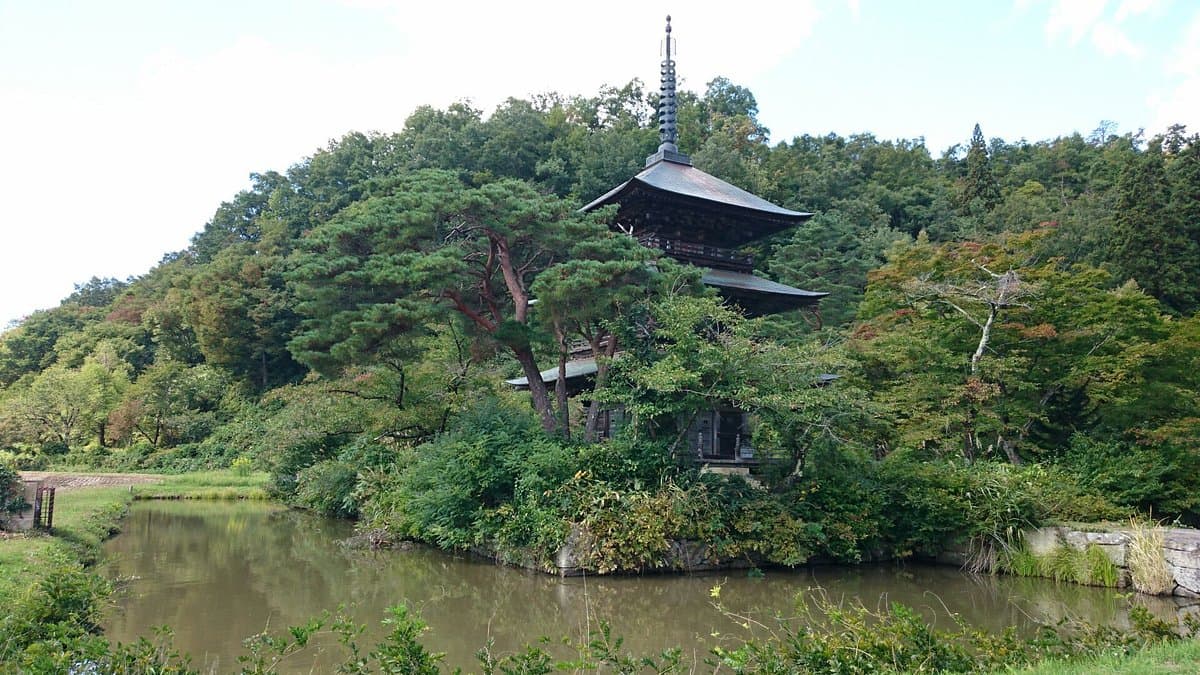 Akutsu Hachiman Schrein